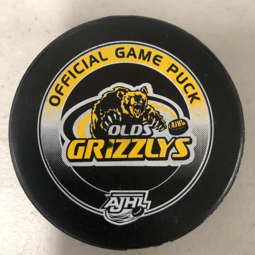 Olds Grizzlys puck (AJHL)