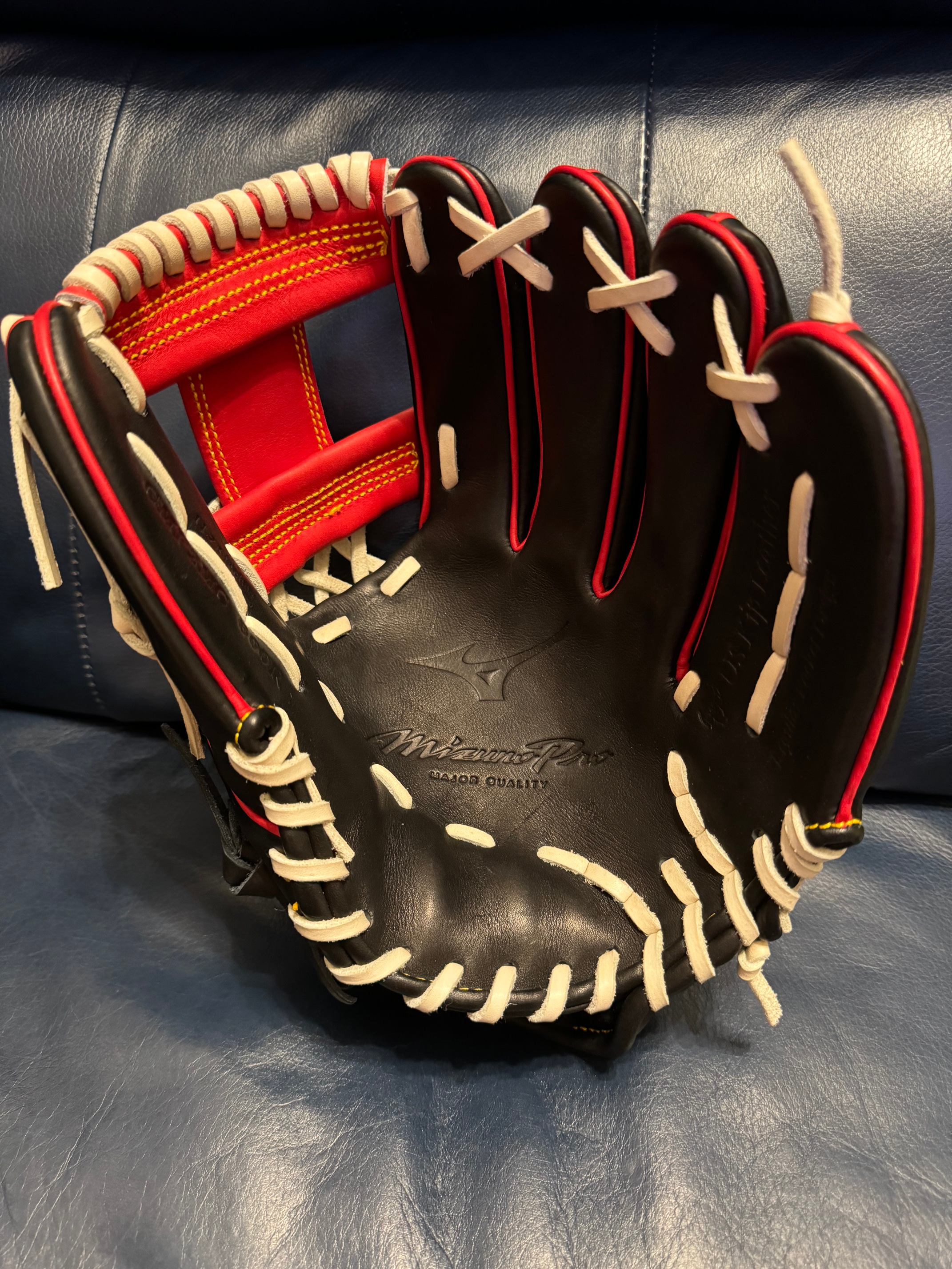 NWOT RHT Mizuno Pro Michael Chavis 11.75" Baseball Glove (GMP2MC 600R)