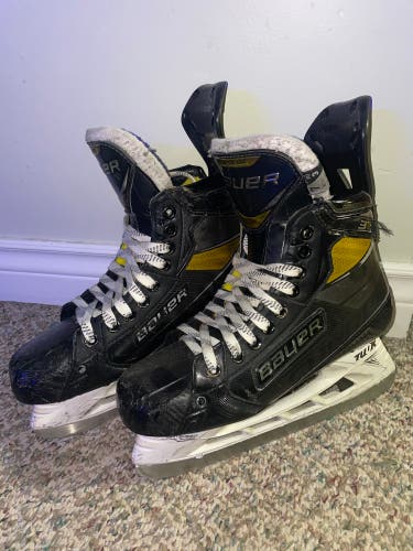 Used Bauer Extra Wide Width 7 Supreme 3S Pro Hockey Skates