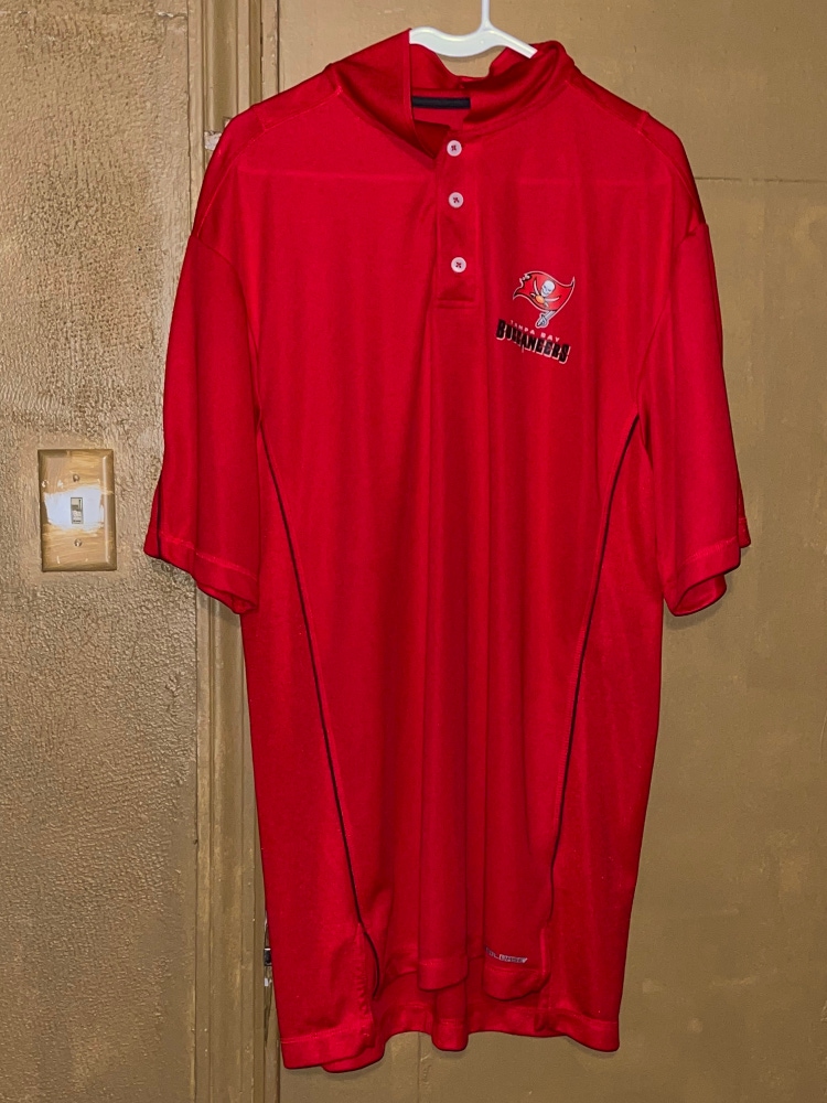 Majestic Cool Base NFL Tampa Bay Buccaneers Polo Shirt Mens Size XL Button Up Short Sleeve