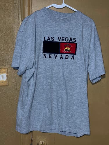Cotton Heritage Las Vegas Nevada Felt Logo T Shirt Mens Size XL Used Pre Owned