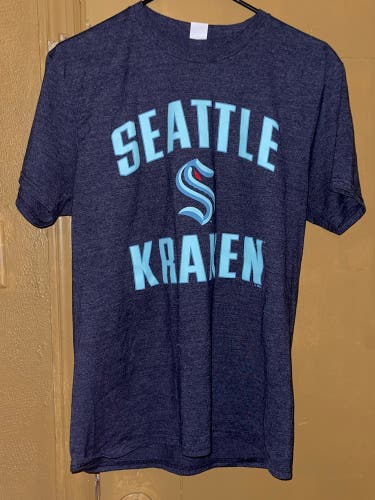 NHL Hanes Seattle Kraken Hockey T Shirt Short Sleeve Mens Size Medium Graphic Used