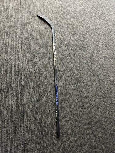 Intermediate Right Handed P29 RibCor Trigger 7 Pro Hockey Stick