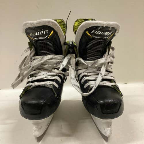 Used Bauer Supreme M3 Junior 04.5 Ice Hockey Skates
