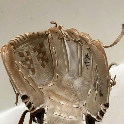 Used Mizuno Fastpitch Glove 12" Fielders Gloves SidelineSwap
