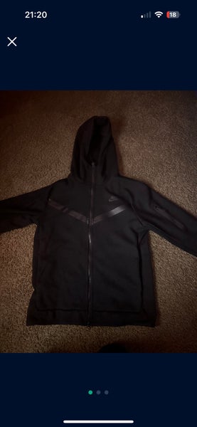 Black Nike tech hoodie