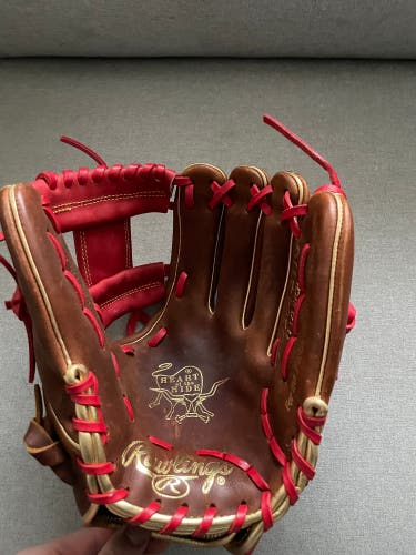 Brand New Rawlings Heart of the Hide glove