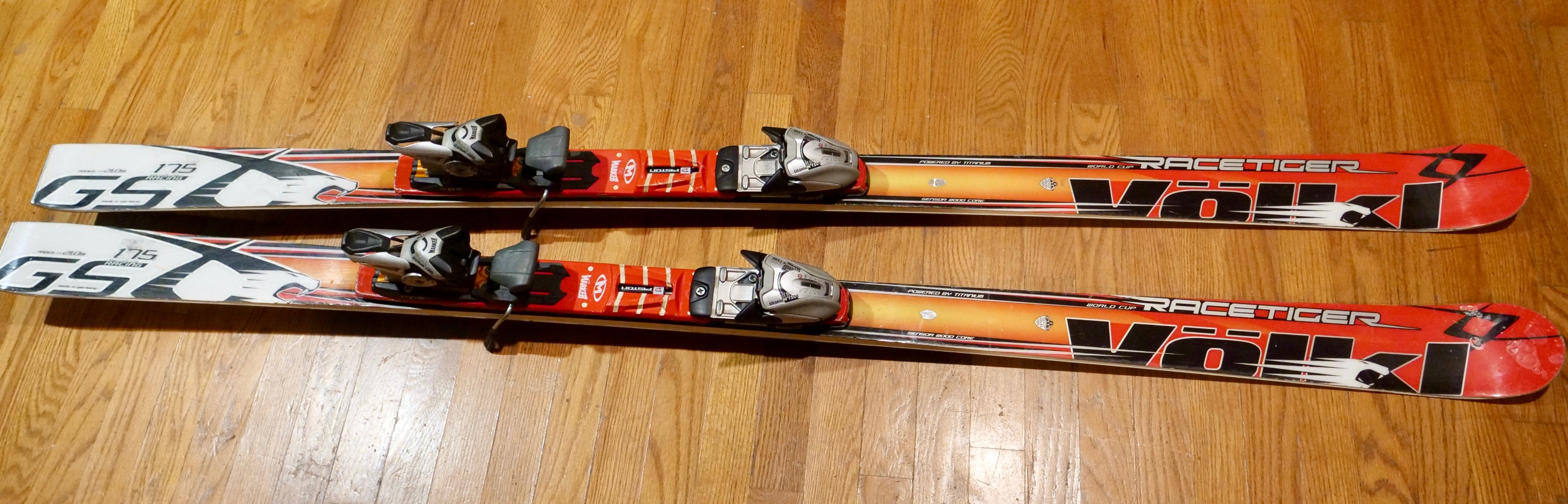 Used Unisex Volkl 175 cm Racing Racetiger GS Skis With Marker Bindings Max Din 12