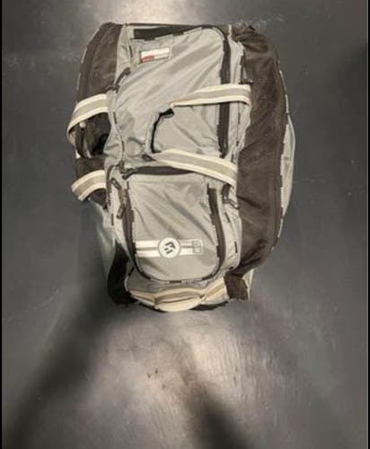 Used  Catcher's Bag NO E2
