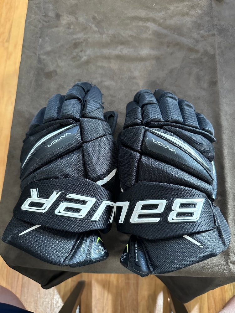 Bauer 13"  Vapor 2X Pro Gloves