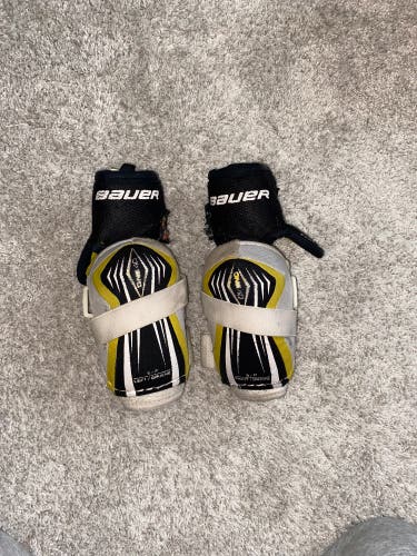 Used Small Bauer Supreme One40 Elbow Pads