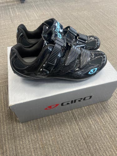 Black Men's Size 5.5 (Women's 6.5) Giro Cycling Shoes