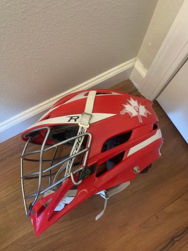 Canada Lacrosse Cascade R helmet
