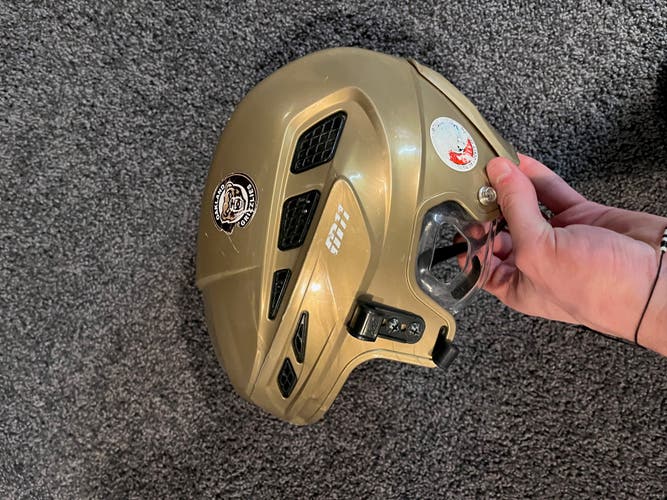 Used Medium Cascade M11 Helmet *** RARE GOLD***