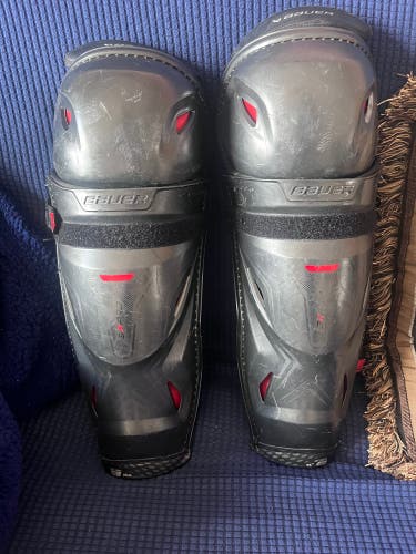 Used Bauer 15"  Vapor 3X Shin Pads