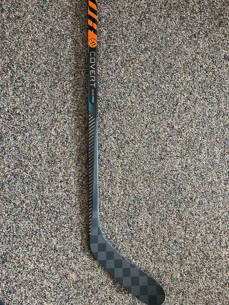 Intermediate Left Hand W28 Covert QR5 Pro Hockey Stick