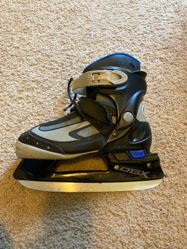 DBX adjustable skates (size 1-4)