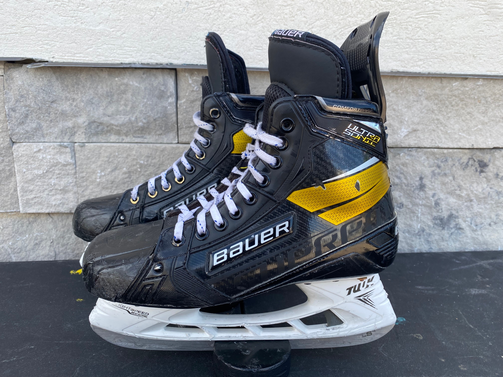 Bauer Supreme 2S PRO Mens Pro Stock Size 8 Hockey Skates 5208
