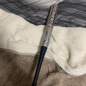 nike bat