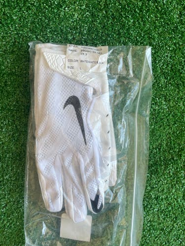 White Nike Gloves - L