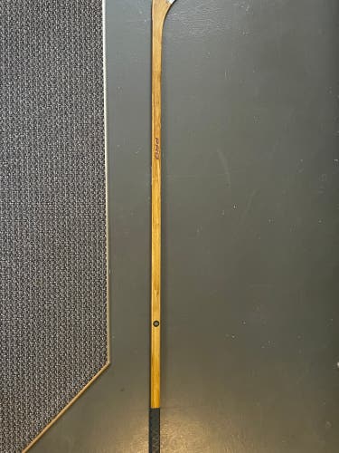 Custom Brett Hull Curve Composite Stick