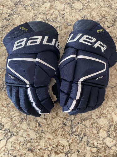 Used Bauer 14" Vapor Hyperlite Gloves