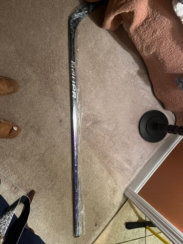 Senior Right Handed P14 Vapor Hyperlite 2 Hockey Stick