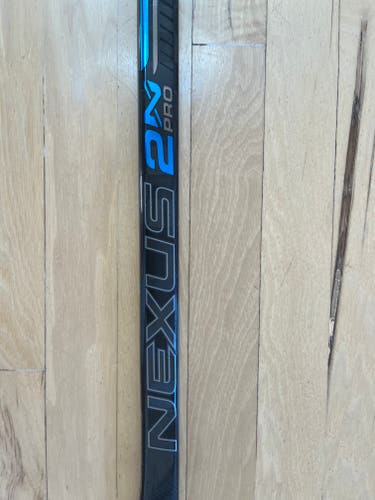 Senior New Left Hand Bauer Nexus 1000 Hockey Stick PM9 Pro Stock