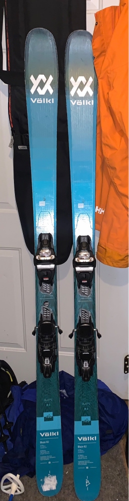 Used Unisex 2023 Volkl All Mountain Skis With Bindings