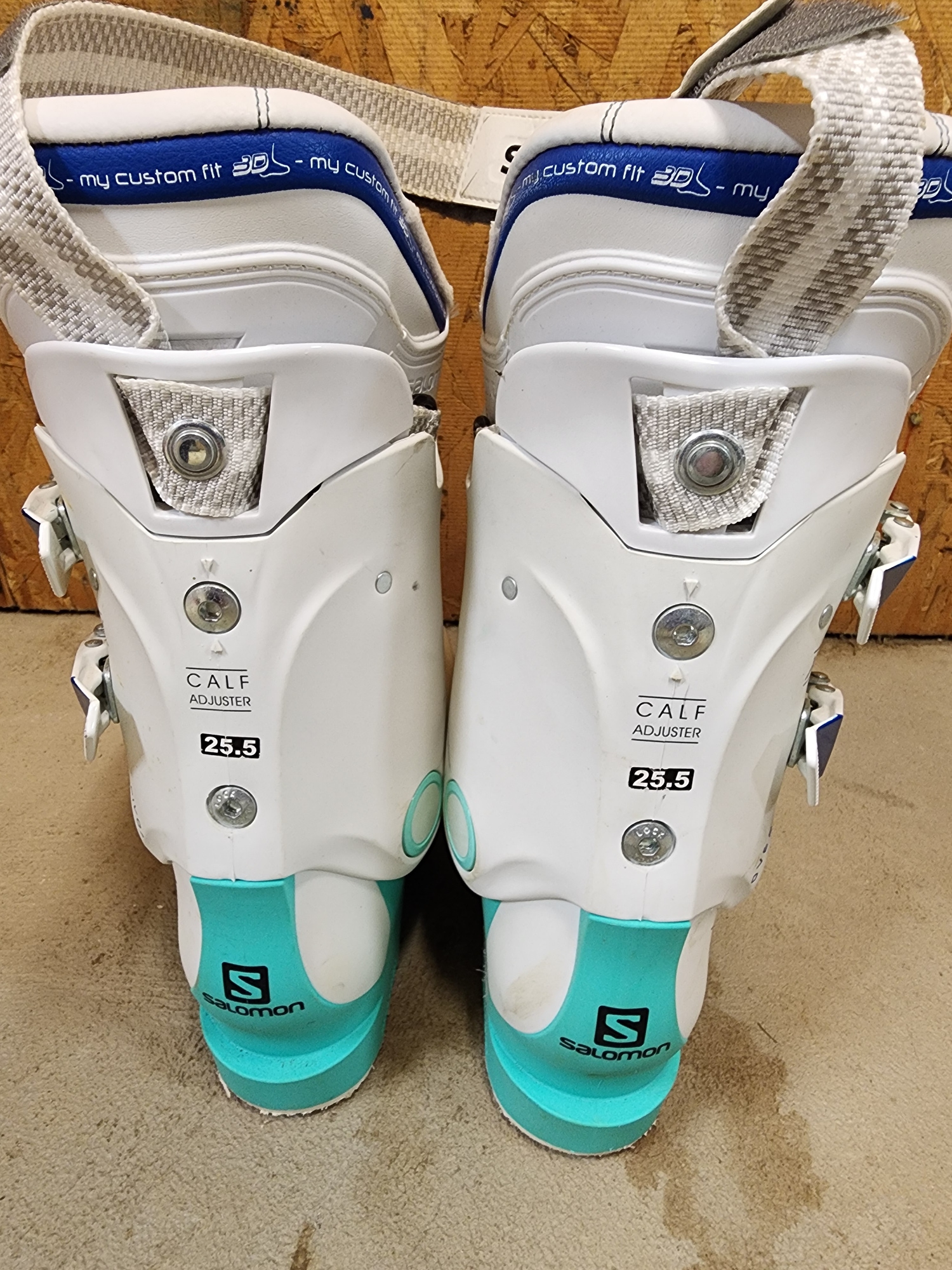LIKE NEW- Used Women's Salomon All Mountain X-Max Ski Boots Stiff Flex