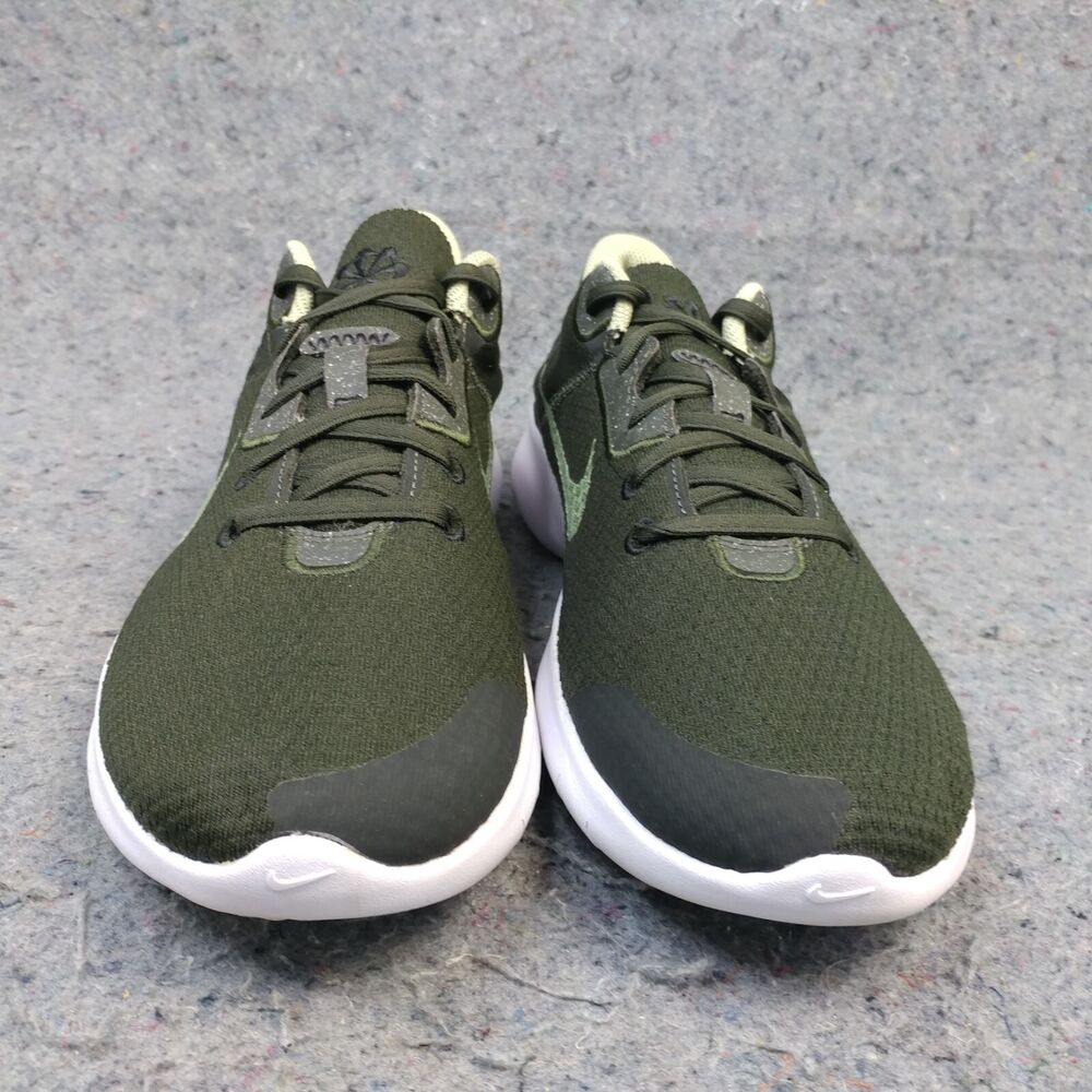olive green nike tennis shoes