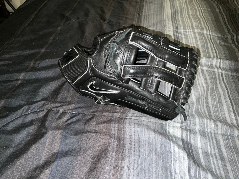 Outfield 12.75" N1 Elite Baseball Glove