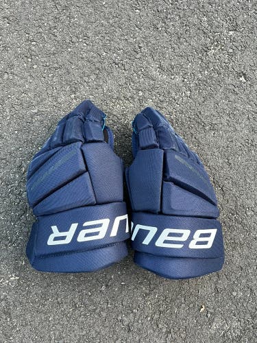 Bauer 14" Gloves