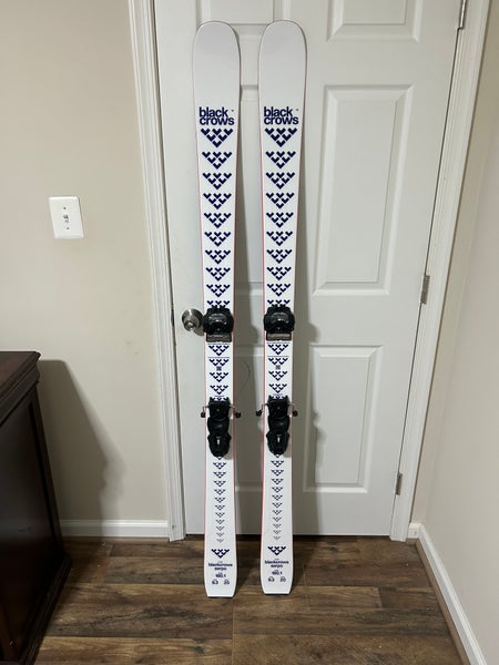 Black Crows Serpo Skis 180, With Tyrolia Attack 11 Bindings. 2024 NEW