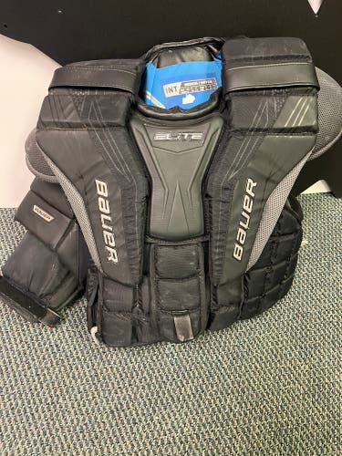 Medium Bauer Elite Goalie Chest Protector