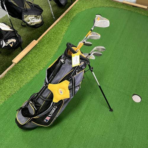 Used Us Kids Ultralight Dv3 8 Piece Junior Club Sets