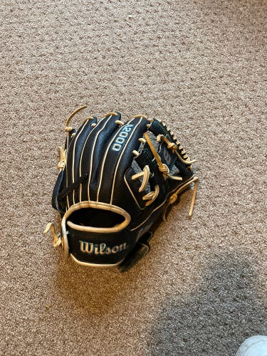 2021 Infield 11.5" A2000 Baseball Glove