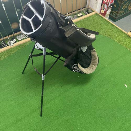 Used Cleveland Bag Golf Stand Bags