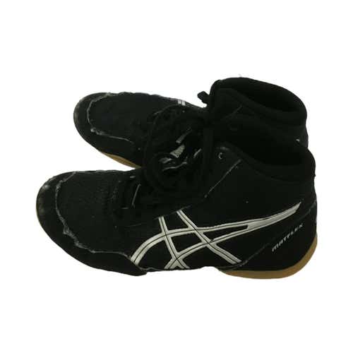 Used Asics Matflex Junior 2 Wrestling Shoes