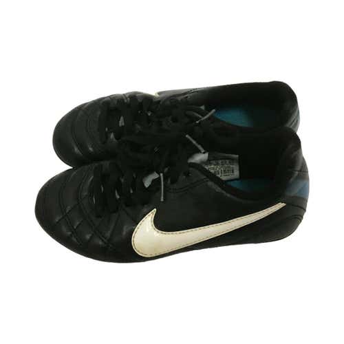 Used Nike Tiempo Rio Youth 13.5 Cleat Soccer Outdoor Cleats