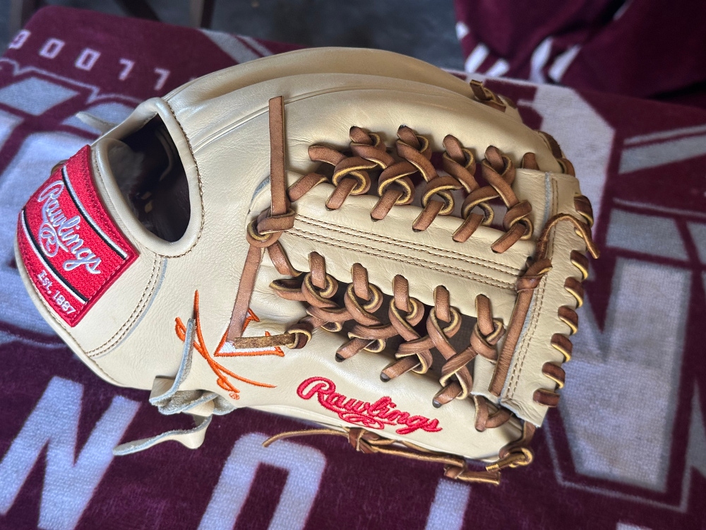 College Issue Infield 11.5" Pro Preferred Baseball Glove