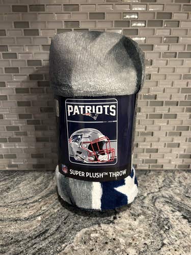 NFL New England Patriots 46" by 60" Rolled Fleece Blanket Split Wide Design