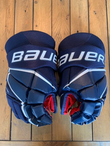 Bauer Vapor 3X Gloves 15” - Lightly Used