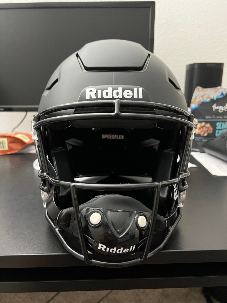 2024 Large Riddell SpeedFlex Helmet Matte Black - Never Used
