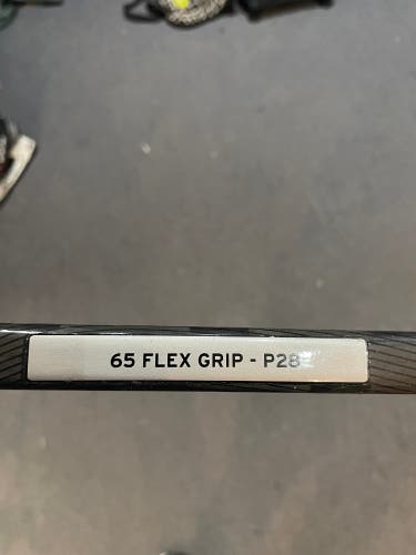 Intermediate Left Hand P28 RibCor Trigger 7 Pro Hockey Stick
