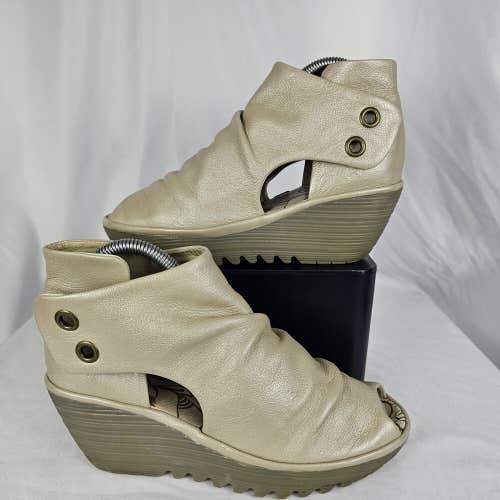 FLY London Yema Peep Toe Wedge Sandals Cream Leather Size 38, US Womens 7-7.5