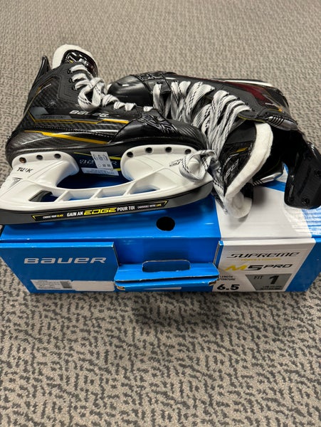 Bauer Supreme M5 Pro size 6.5 Fit 1 skate