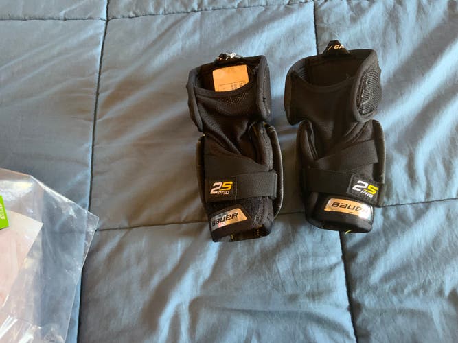 Youth Used (Excellent) Large Bauer Supreme 2S Pro Elbow Pads