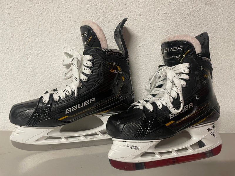 Senior Bauer Regular Width 9 Supreme M5 Pro Hockey Skates