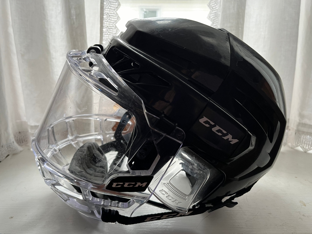 CCM FL90 Helmet - Adult Small